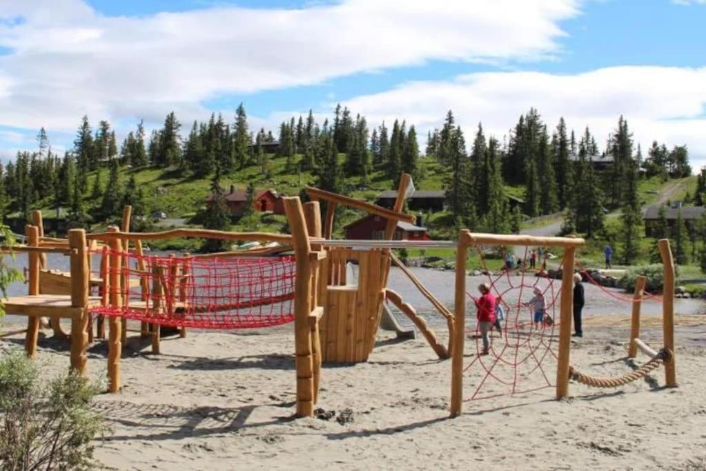 Leilighet Med Panoramautsikt Sjusjoen Innendors Parkering Buitenkant foto